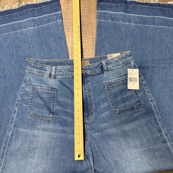KUT Goldie Super Flare Jeans NWT Women’s 12 High Rise Wide Leg Patch Pocket - Picture 5 of 6